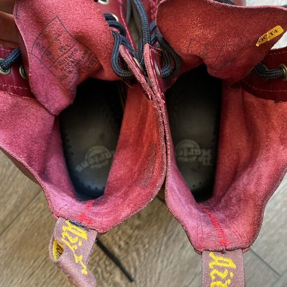 Cherry Red Dr. Martens Lace-up Combat Boots Size 38 EUR Women’s 7 Men’s 5 - Picture 7 of 8